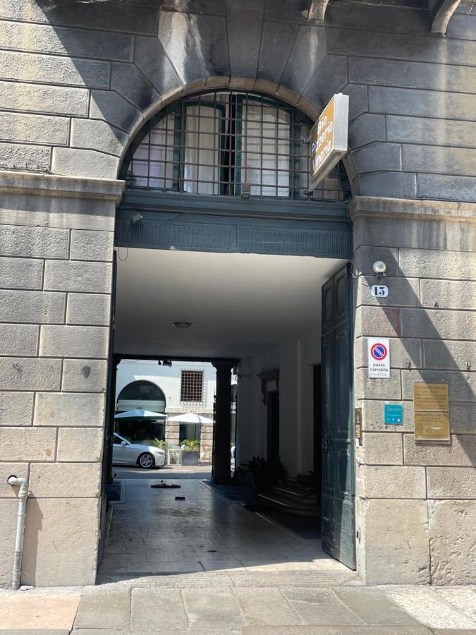 Angie'S View Hotel Верона Екстериор снимка